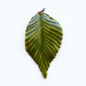 Vintage metal & green enamel leaf jewelry pendant